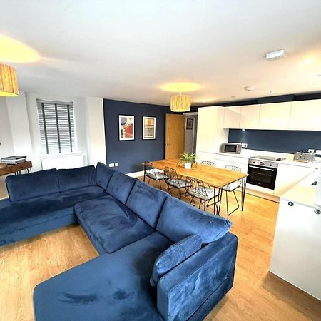 X-Large Two Bedroom & Two Bathroom Apartment With Free Evening Parking 南安普敦 外观 照片