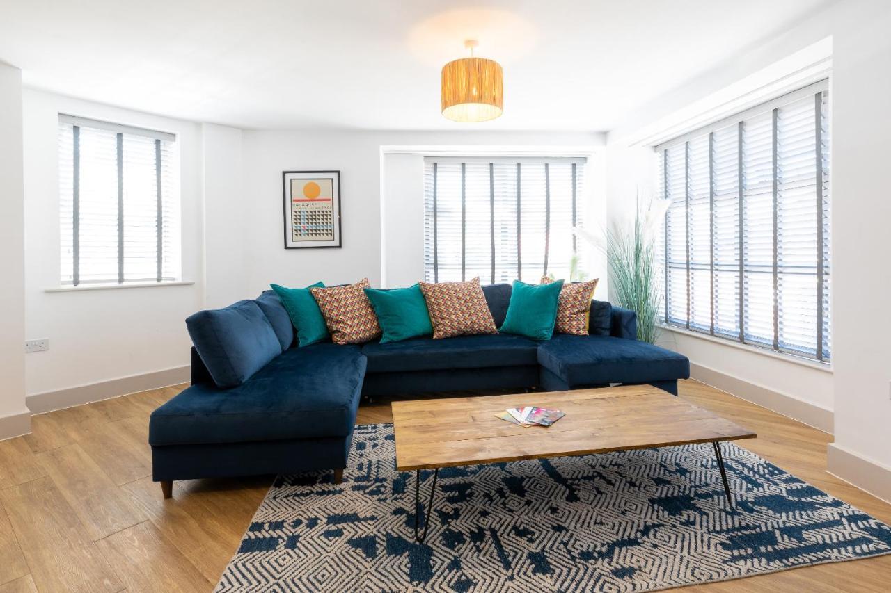X-Large Two Bedroom & Two Bathroom Apartment With Free Evening Parking 南安普敦 外观 照片
